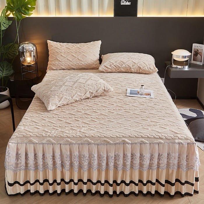 Luxurious bed spread